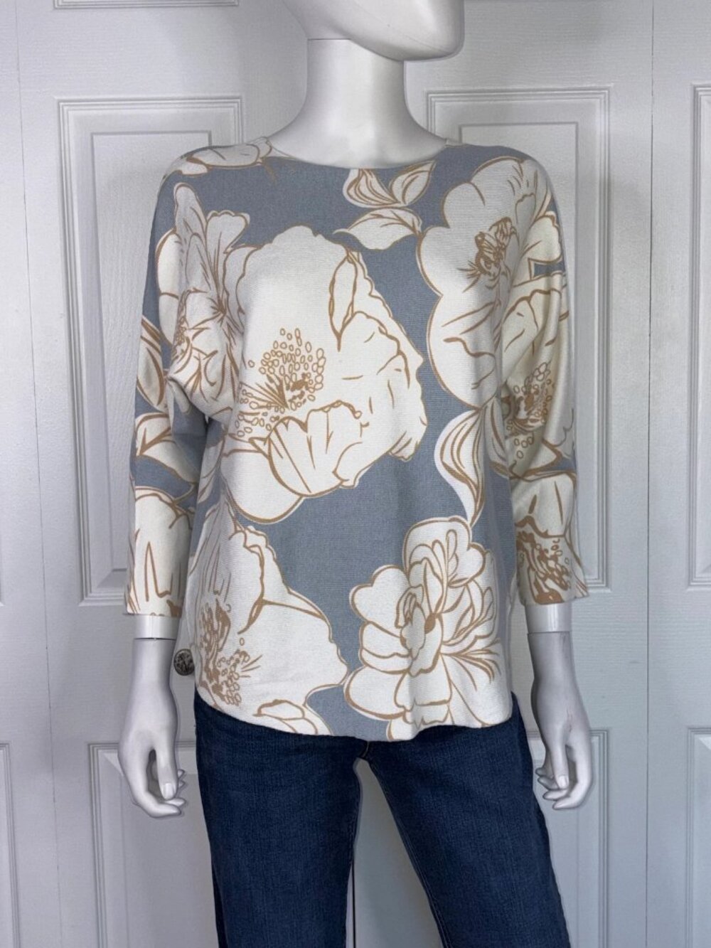 VILA MILANO women's knit sweater size Large NWOT